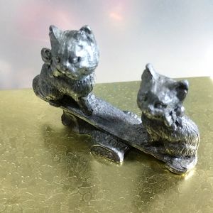 🐆❤️Two Kittens On Pewter Seesawing Vintage Numbered On Bottom by Spoontiques